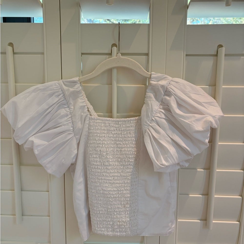 Abercrombie & Fitch White Cropped Blouse